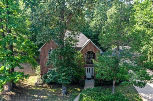 1002 Amesbury Ct, Huntsville, TX, 77340 | Card Image