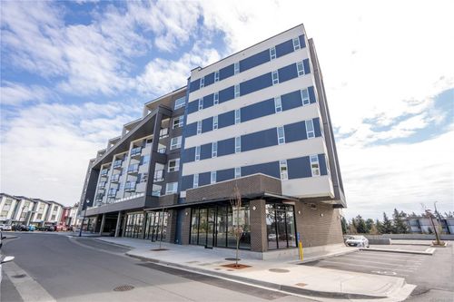 205-947 Whirlaway Cres, Victoria, BC, V9B6Z9 | Card Image
