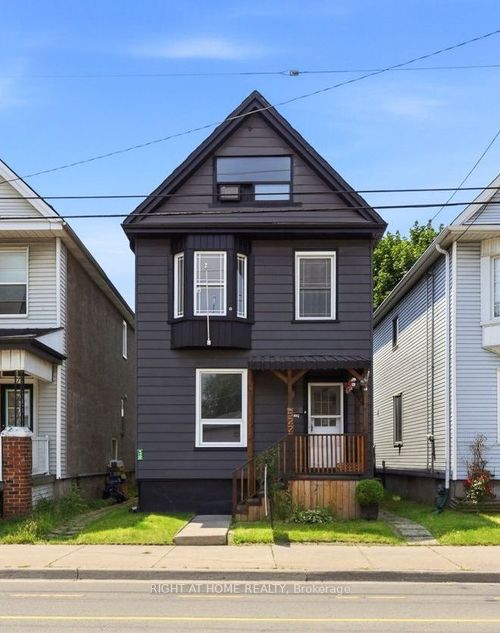 522 Cannon St E, Hamilton, ON, L8L2E8 | Card Image
