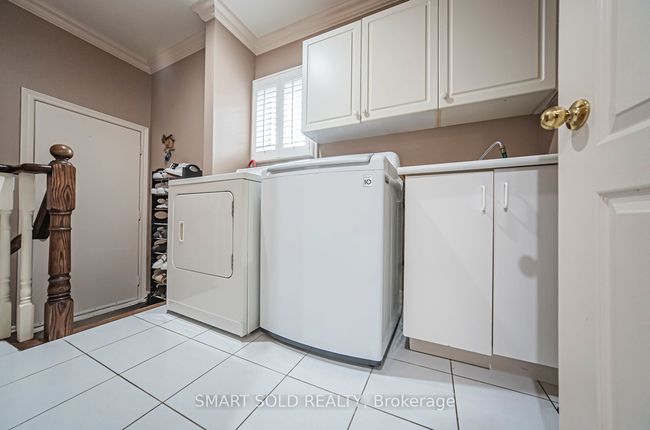 58 Helmsdale Ave, House other with 5 bedrooms, 4 bathrooms and 9 parking in Maple ON | Image 20