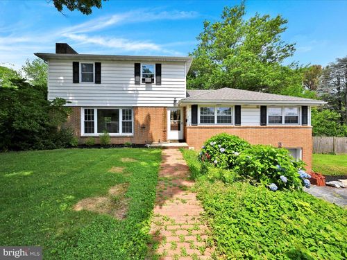 316 S 9th St, AKRON, PA, 17501-1432 | Card Image