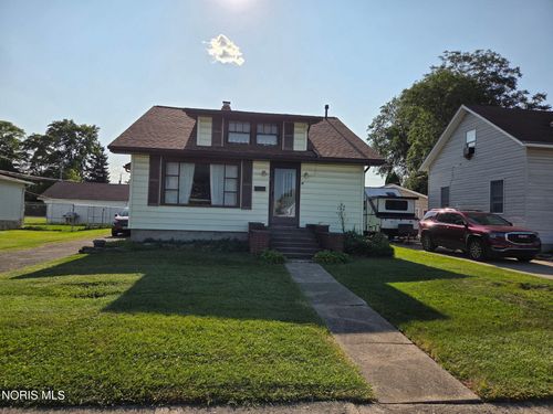 512 Harrison St, Port Clinton, OH, 43452-1828 | Card Image