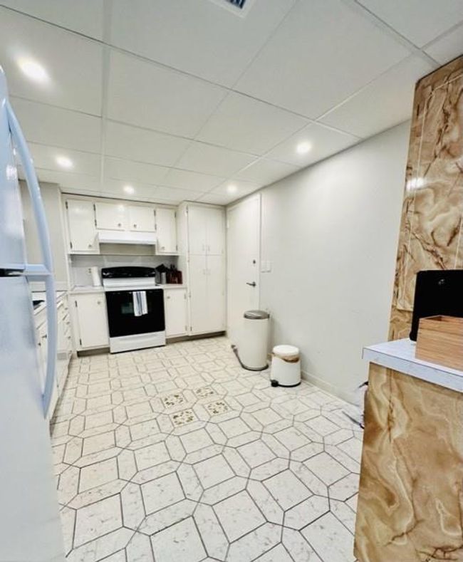 APT-212 - 1150 Hillsboro Mile, Condo with 2 bedrooms, 2 bathrooms and null parking in Hillsboro Beach FL | Image 13