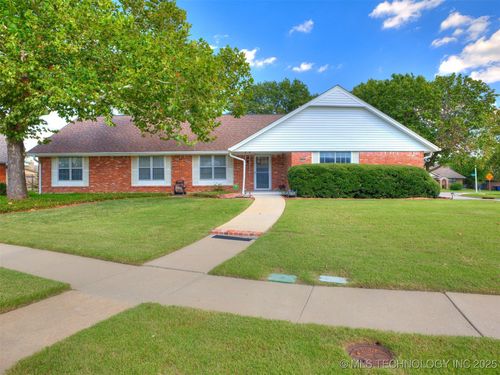 4704 S 70th East Eastavenue, Tulsa, OK, 74145 | Card Image