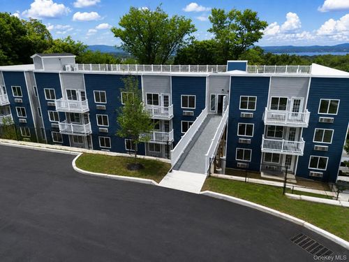 102-16 Dowd St, Haverstraw, NY, 10927-1263 | Card Image