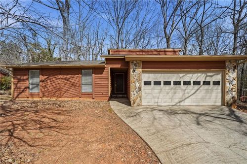 3396 Deshong Dr, Stone Mountain, GA, 30087-4026 | Card Image