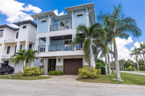 950 W Olympia Ave, PUNTA GORDA, FL, 33950-3312 | Card Image