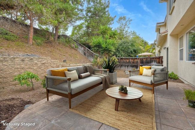 4049 Peninsula Dr, Condo with 3 bedrooms, 3 bathrooms and 2 parking in Carlsbad CA | Image 23