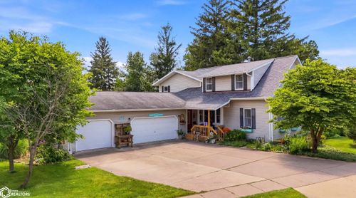 2057 Sunnyside Ave, Burlington, IA, 52601-2532 | Card Image
