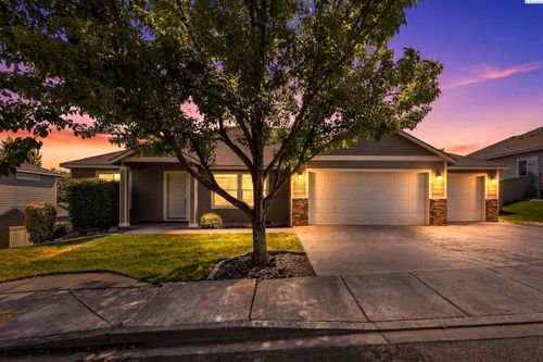 1503 S Edison St, Kennewick, WA, 99338-5001 | Card Image
