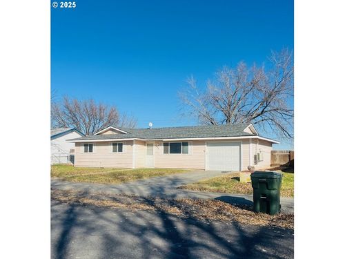 140 Heather Dr, Stanfield, OR, 97875-9745 | Card Image