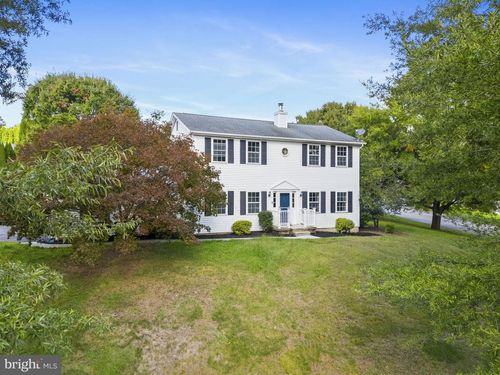 4243 Willow St, STEWARTSTOWN, PA, 17363-8133 | Card Image