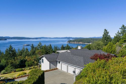 1380 Cloake Hill Rd, North Saanich, BC, V8L5K3 | Card Image