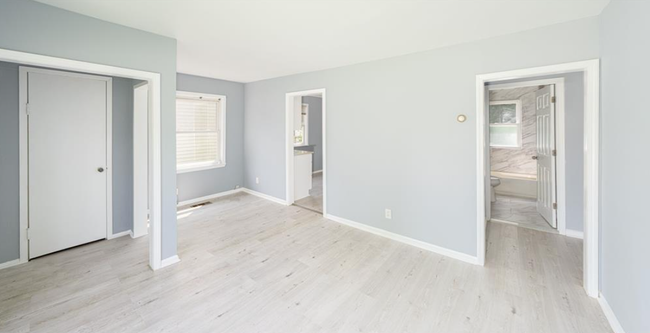 23383 Cayuga Ave, House other with 2 bedrooms, 1 bathrooms and null parking in Hazel Park MI | Image 12