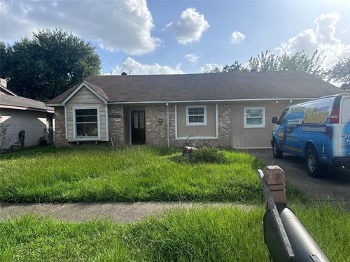 7735 Whispering Wood Ln, Houston, TX, 77086-2430 | Card Image