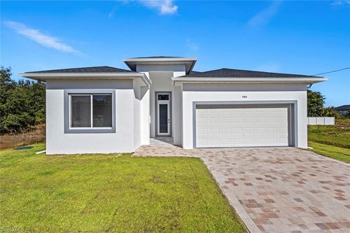 535 Manhattan St E, Lehigh Acres, FL, 33974-9886 | Card Image