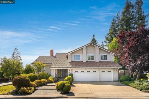 201 Escobar Pl, San Ramon, CA, 94583-2603 | Card Image