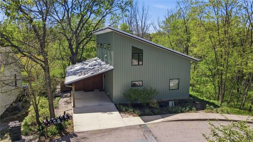 641 Thistle Creek Ln, Yellow Springs, OH, 45387-1880 | Card Image