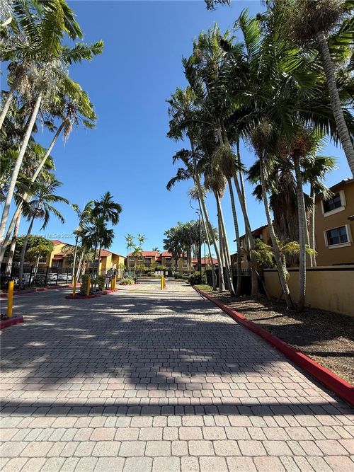 apt-101-15620 Sw 80th St, Miami, FL, 33193-2657 | Card Image
