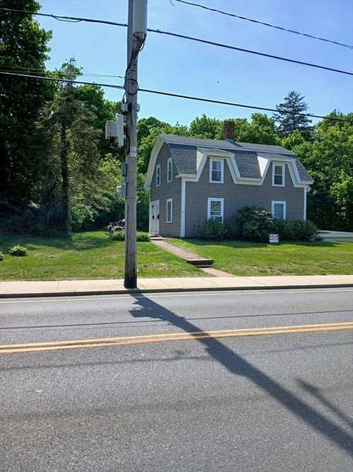 210 Court St, Plymouth, MA, 02360-4025 | Card Image