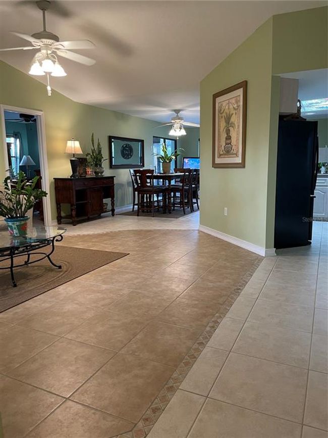 181 Bunker Rd, House other with 2 bedrooms, 2 bathrooms and null parking in ROTONDA WEST FL | Image 5