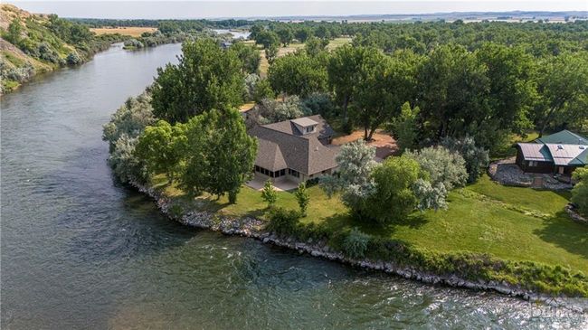 581 River Bend Road, House other with 4 bedrooms, 4 bathrooms and null parking in Fort Smith MT | Image 6