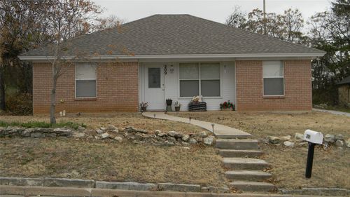 209 S State St, Decatur, TX, 76234-1838 | Card Image