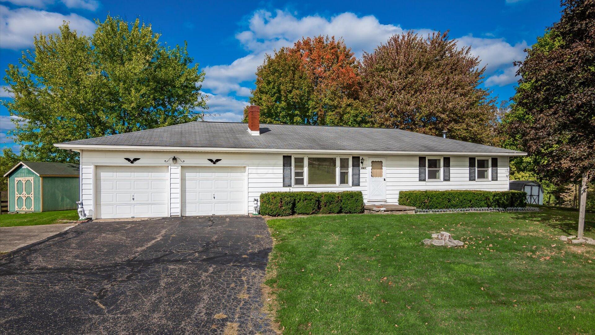 Adamsville Rd, Zanesville, OH 43701