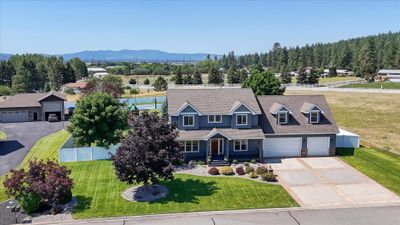 20302 E Happy Trails Ln, Home with 5 bedrooms, 4 bathrooms and null parking in Otis Orchards WA | Image 2