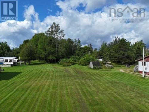 97 Queen St, Baddeck, NS, B0E1B0 | Card Image