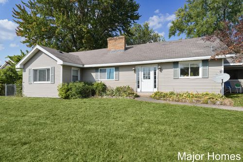3705 Lake Michigan Dr Nw, Grand Rapids, MI, 49534-4518 | Card Image