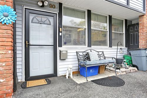 20 Overlook Rd, West Haverstraw, NY, 10993-1012 | Card Image