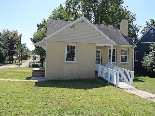 429 Fieldale Rd Ne, Roanoke, VA, 24012-4421 | Card Image