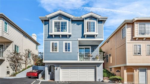 2322 241st St, Lomita, CA, 90717-1007 | Card Image