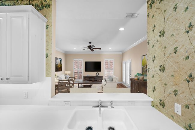 2322 Dietz Ln, Townhouse with 2 bedrooms, 2 bathrooms and null parking in Tyler TX | Image 7