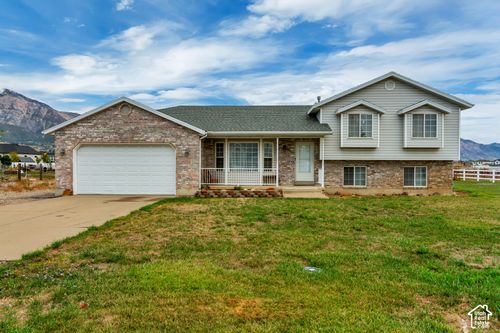 3032 N 2575 W, Farr West, UT, 84404-9389 | Card Image