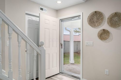 7783 Meadowlark Ln S, Reynoldsburg, OH, 43068-8169 | Card Image