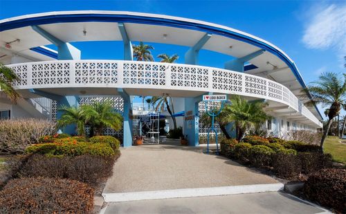 215-475 Benjamin Franklin Dr, SARASOTA, FL, 34236-2041 | Card Image
