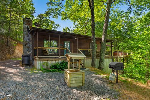 3430 Bear Mountain Lane, Sevierville, TN, 37876 | Card Image
