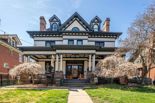 220 Park Street, Morgantown, WV, 26501 | Card Image