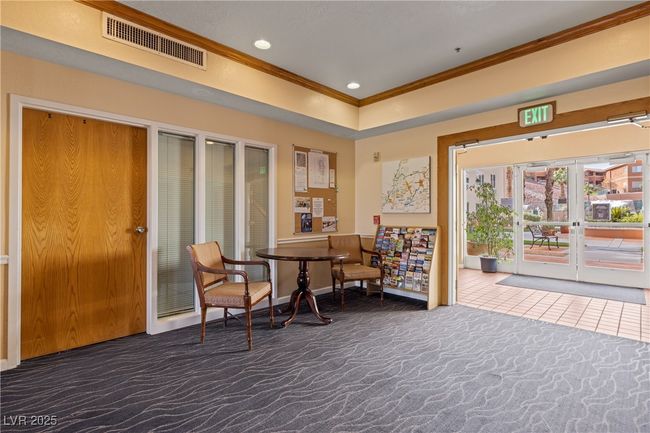 Common Living area featuring visible vents, recessed lighting, ornamental molding, and carpet floors | Image 31