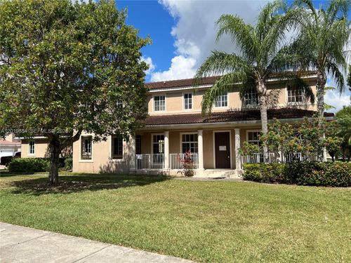 14008 Sw 274th Ter, Homestead, FL, 33032-8811 | Card Image