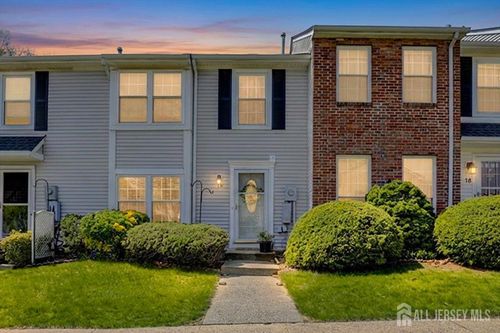 19 Byrnes Ln, Sayreville, NJ, 08872-2215 | Card Image
