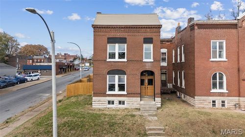 6827 Minnesota Ave, Saint Louis, MO, 63111-2848 | Card Image