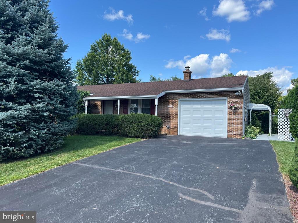 Meadow Dr, Lebanon, PA 17042