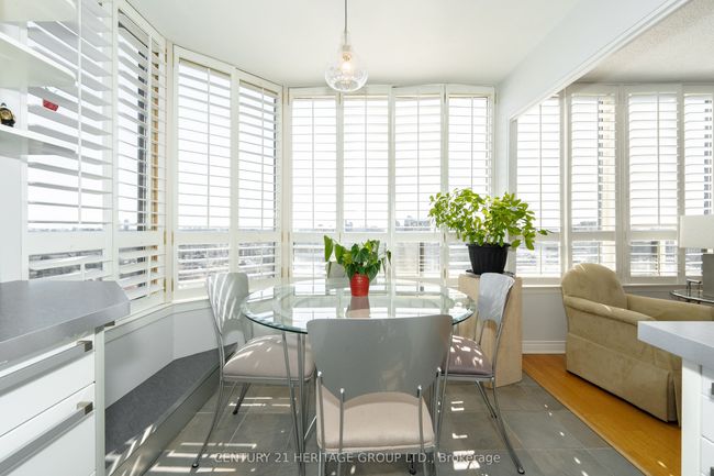 1520 - 32 Clarissa Dr, Condo with 2 bedrooms, 2 bathrooms and 2 parking in Richmond Hill ON | Image 14
