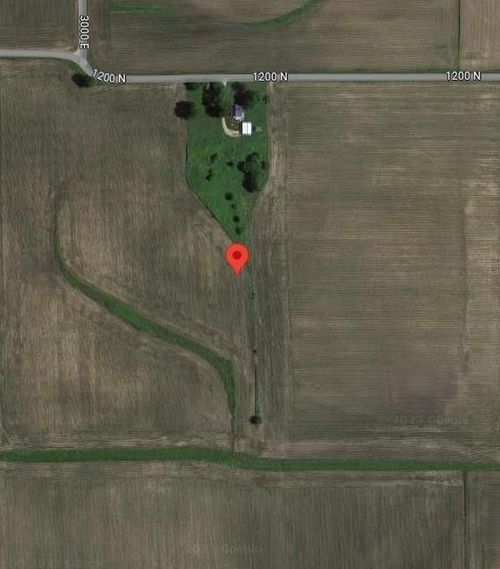 3008 E 1200 North Rd, Windsor, IL, 61957-1150 | Card Image