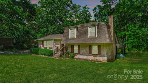 121 Pelham Ln, Fort Mill, SC, 29715-9737 | Card Image