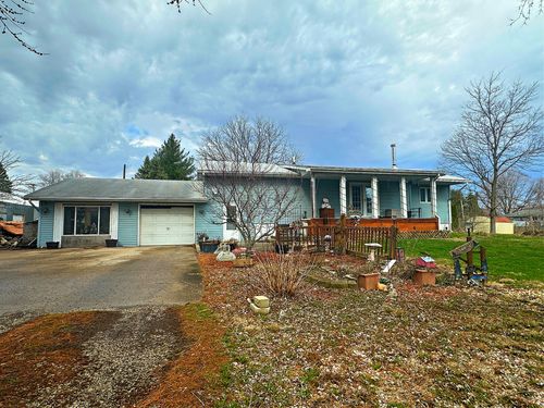612 S Main St, Long Point, IL, 61333-5088 | Card Image