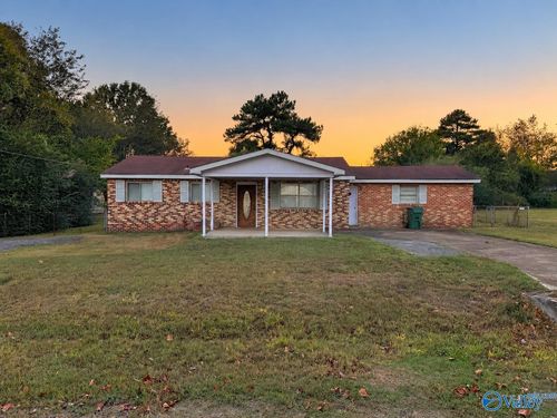 1903 Priscilla Ln Nw, Huntsville, AL, 35806-1632 | Card Image